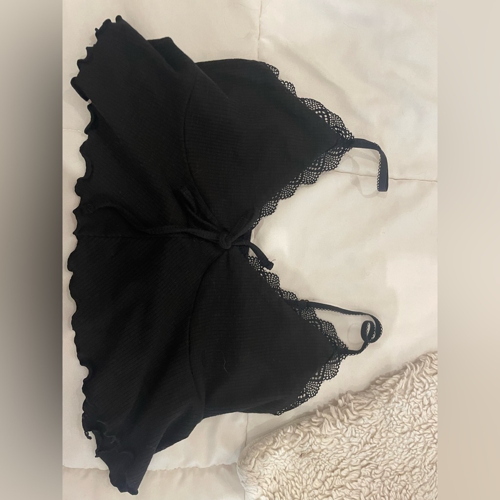 Black crop top